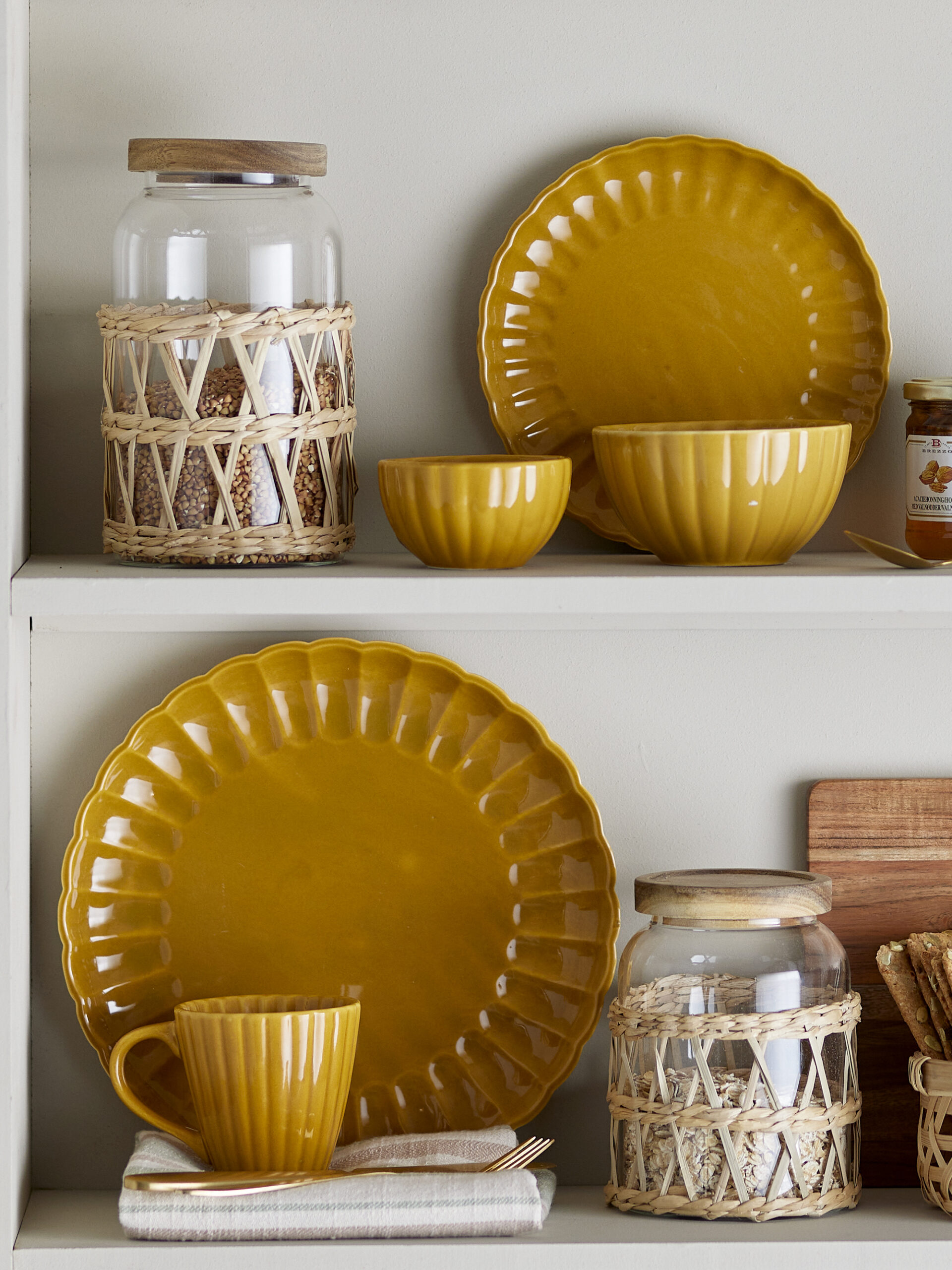 Latina Bowl, Yellow, Stoneware - Image 3