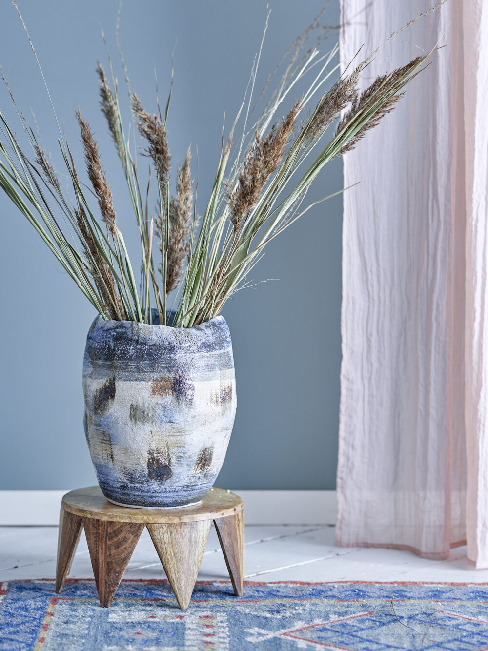 Nienna Vase, Blue, Stoneware - Image 3