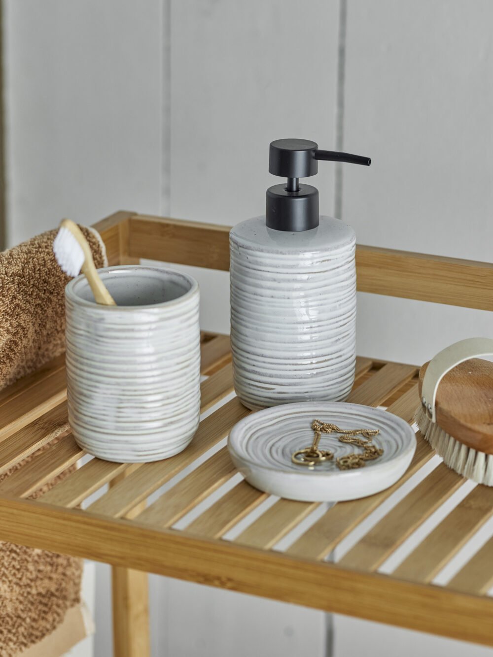 Winta Soap Dispenser Set, Nature, Stoneware - Image 3