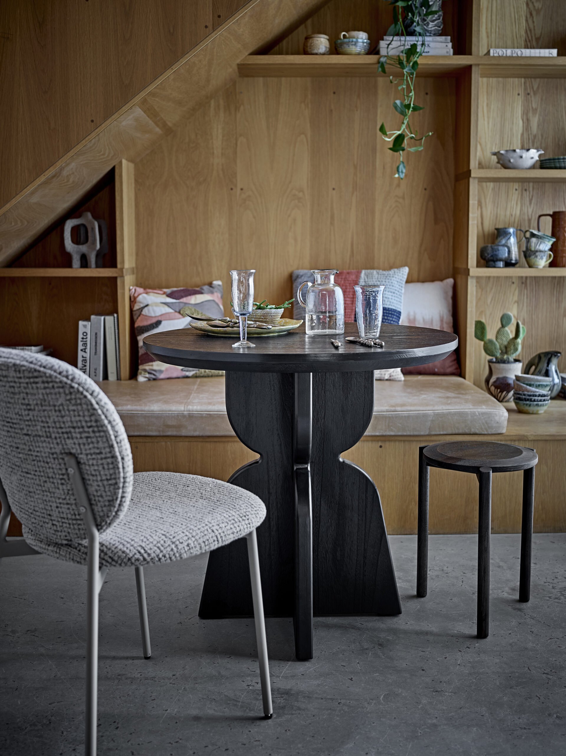 Vixen Dining Table, Black, Firwood - Image 3