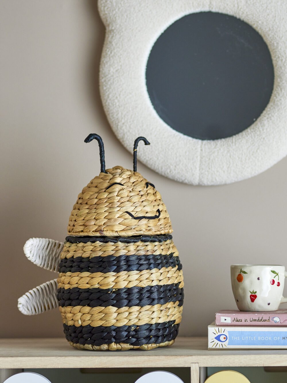 Finn Basket w/Lid, Black, Water Hyacinth - Image 5