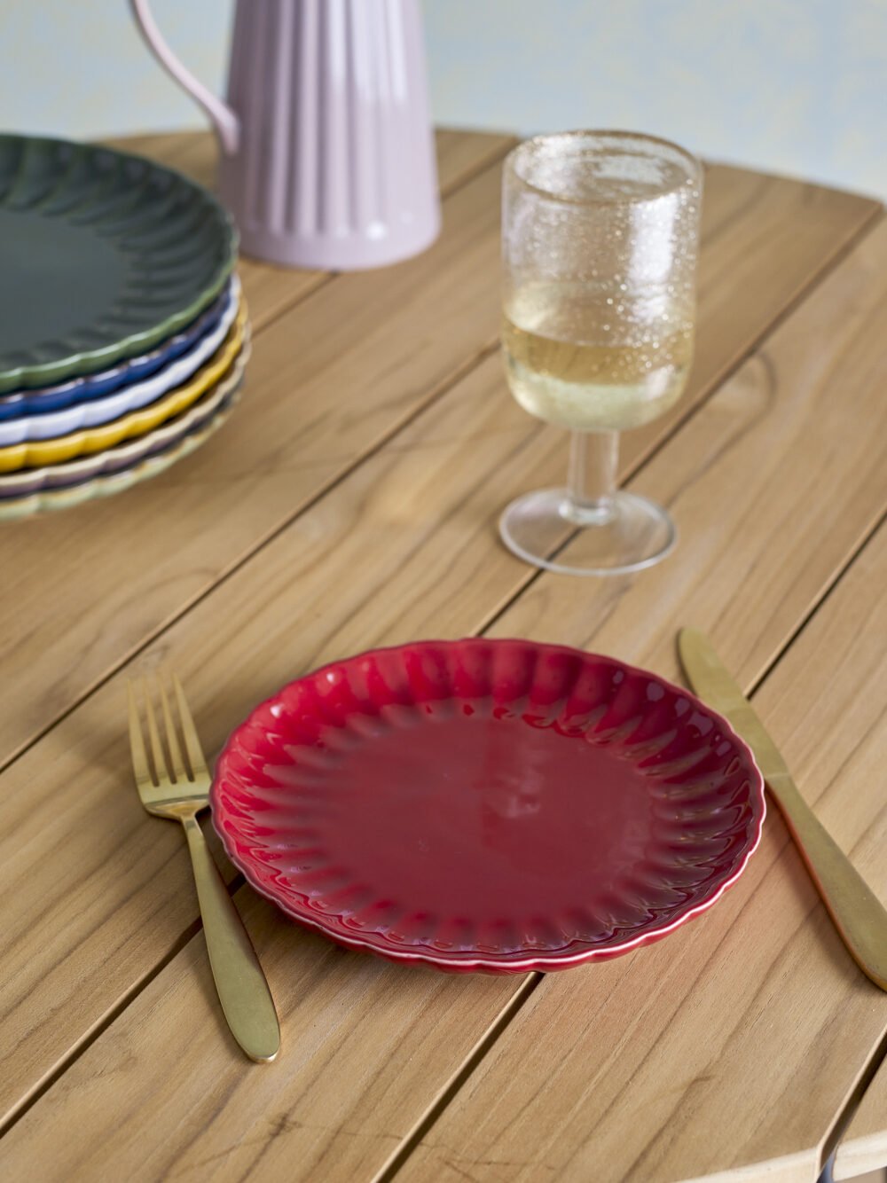 Latina Plate, Red, Stoneware - Image 4