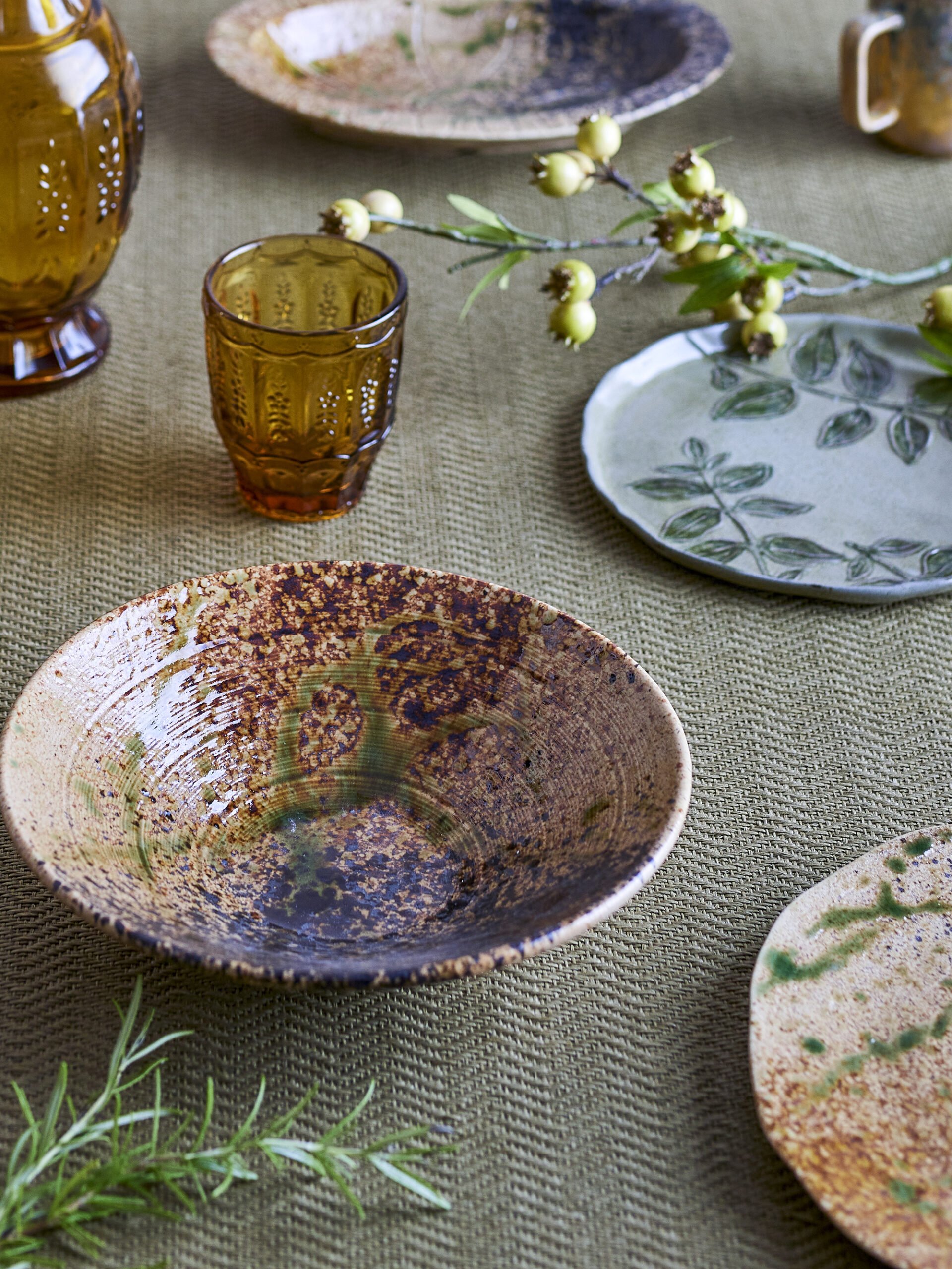Larken Serving Plate, Black, Stoneware - Image 4