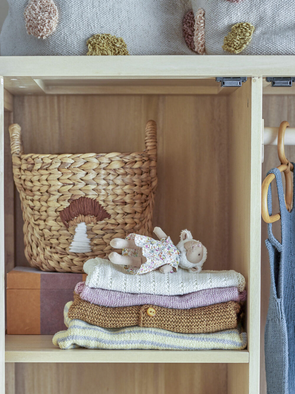 Agnes Basket, Nature, Water Hyacinth - Image 4