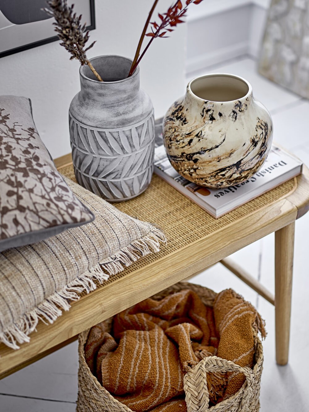 Saku Vase, Grey, Ceramic - Image 3