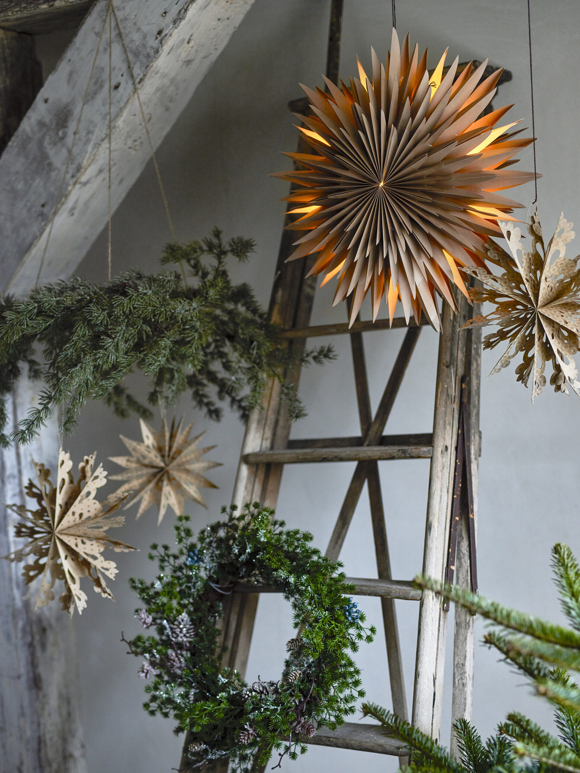 Cedar Wreath, Green, Artificial Flowers - Image 2