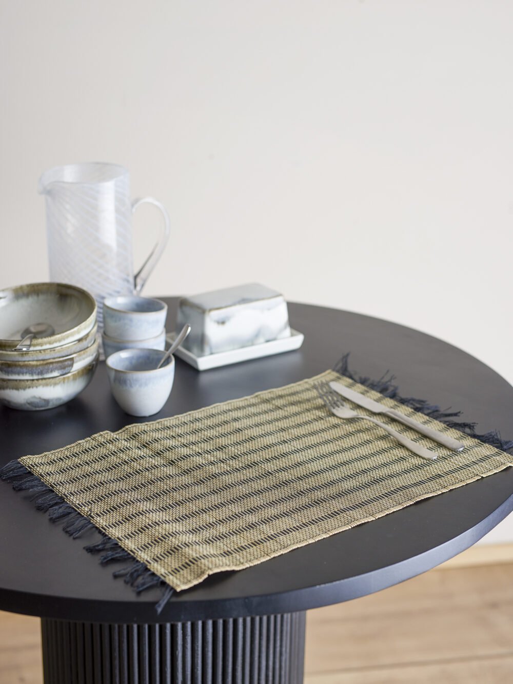 Mendo Placemat, Black, Bamboo - Image 3