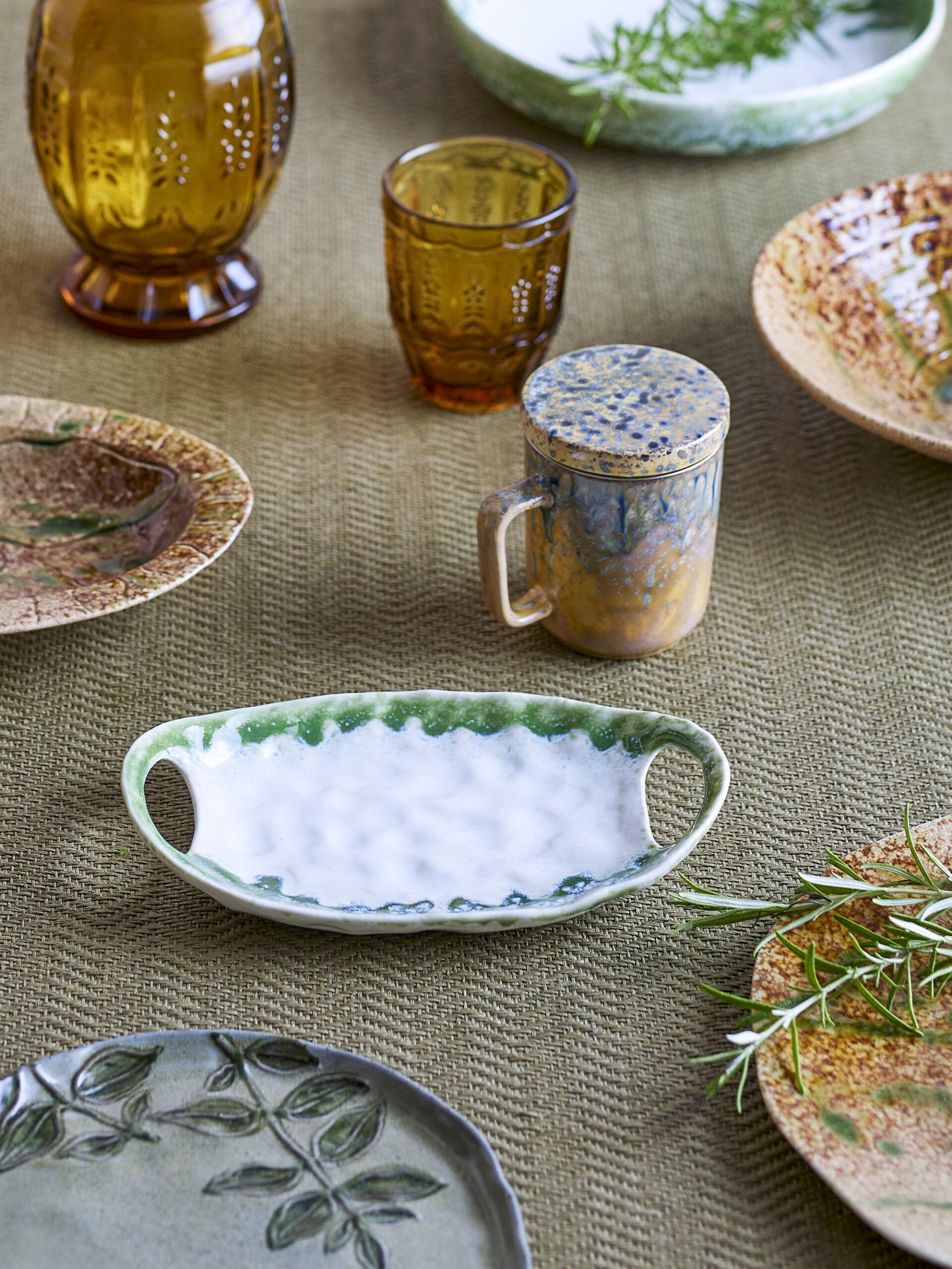 Prim Serving Plate, Green, Stoneware - Image 5