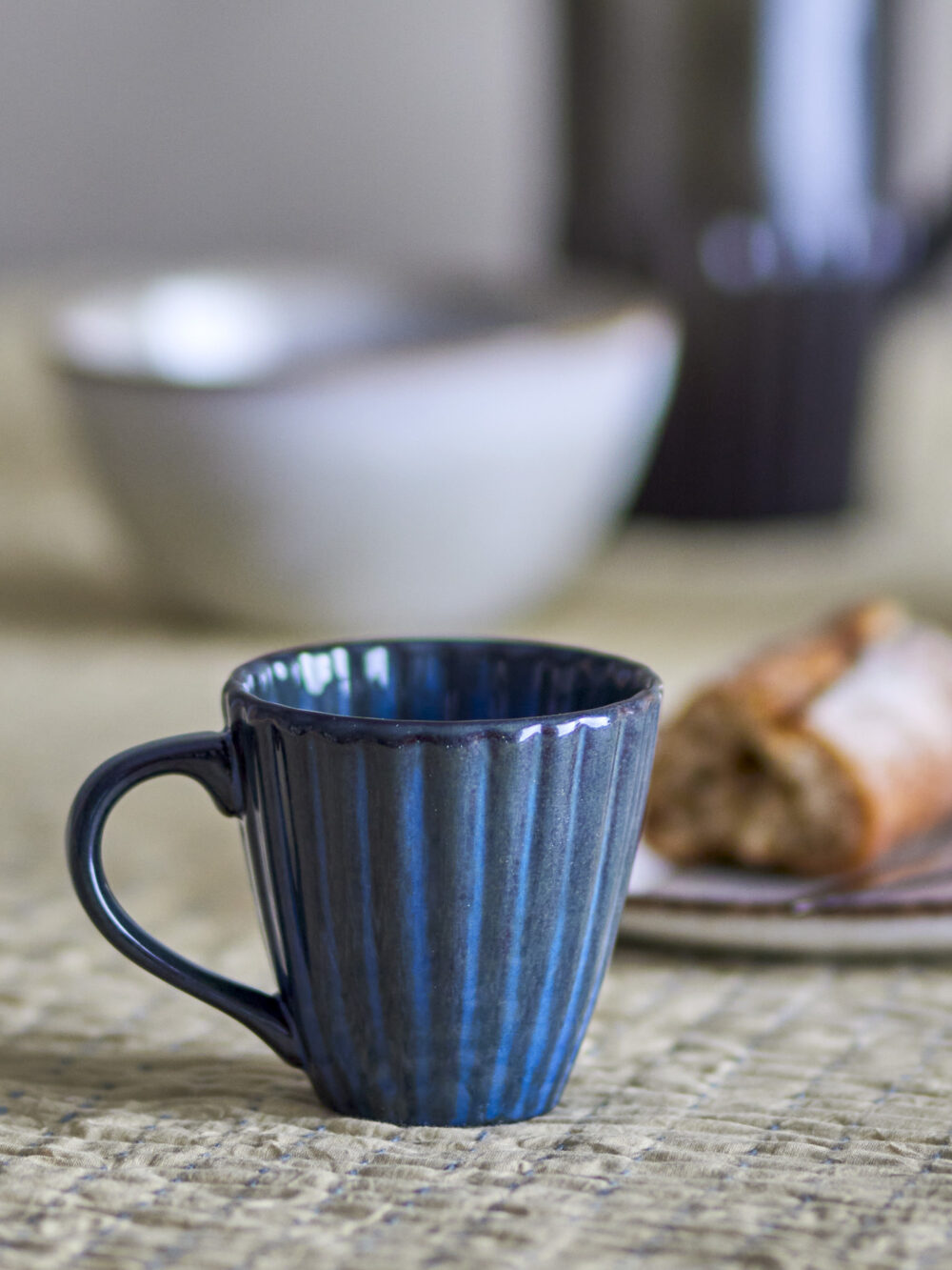 Latina Mug, Blue, Stoneware - Image 3
