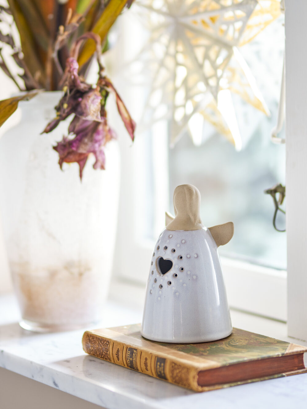 Ruth Deco w/Light, White, Stoneware - Image 3