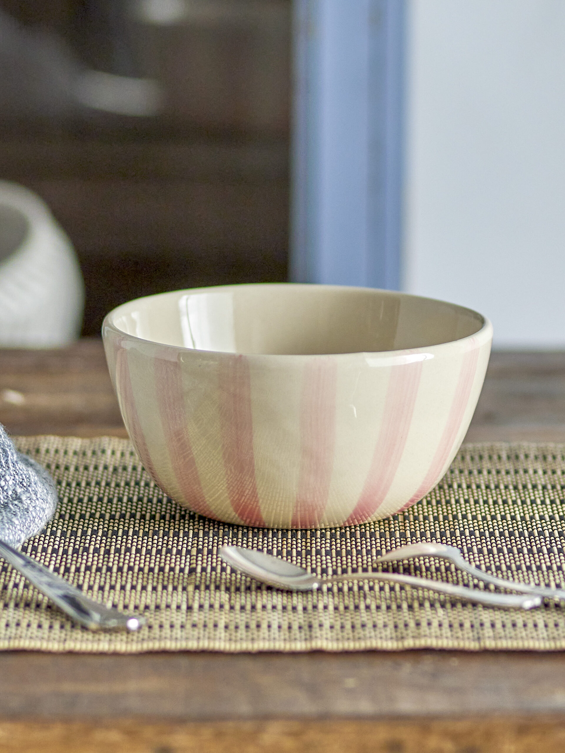 Begonia Bowl, Rose, Stoneware - Image 2