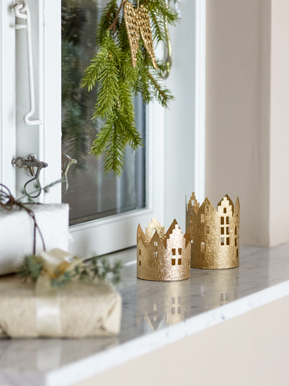 Nille Votive, Gold, Metal - Image 2