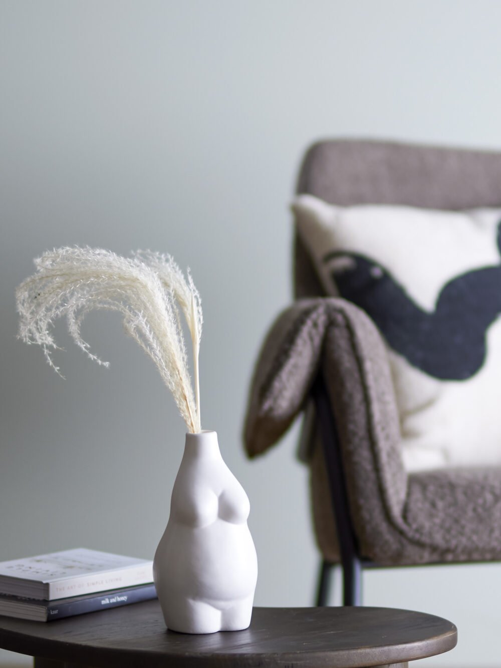 Elora Vase, White, Stoneware - Image 5
